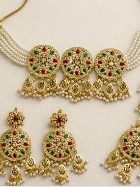 Designer Jadau Necklace,Earrings and Maang Tikka Set with Red & Green Accents